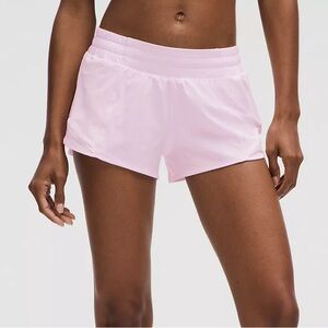 Lululemon Hotty Hot Low-Rise Lined Short 2.5"